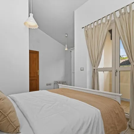 Samanta With Private Pool & Vineyard Views Βίλα *