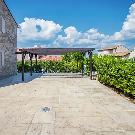 Villa Samanta With Private Pool & Vineyard Views Villa *
