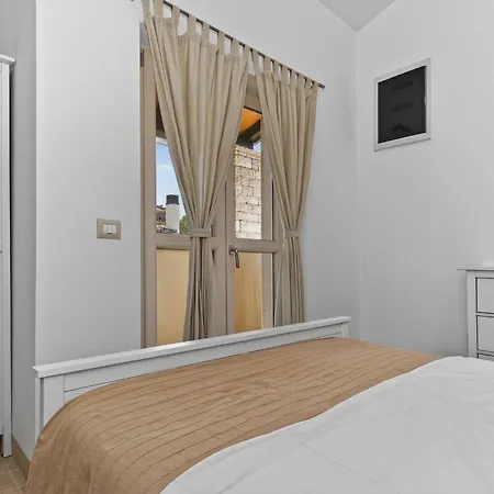 Samanta With Private Pool & Vineyard Views 빌라 *
