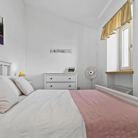 Villa Villa Samanta With Private Pool & Vineyard Views
