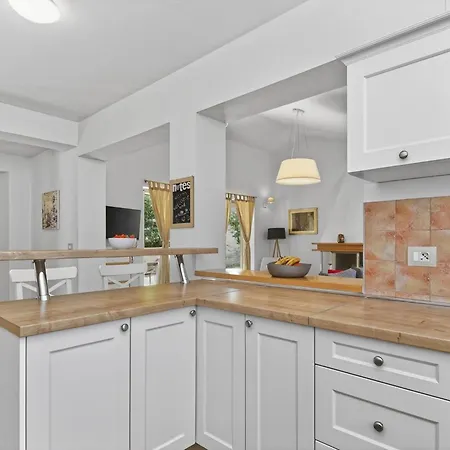 빌라 Samanta With Private Pool & Vineyard Views Momjan